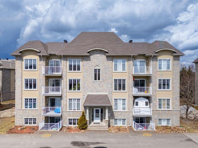 condo a vendre, charpentier